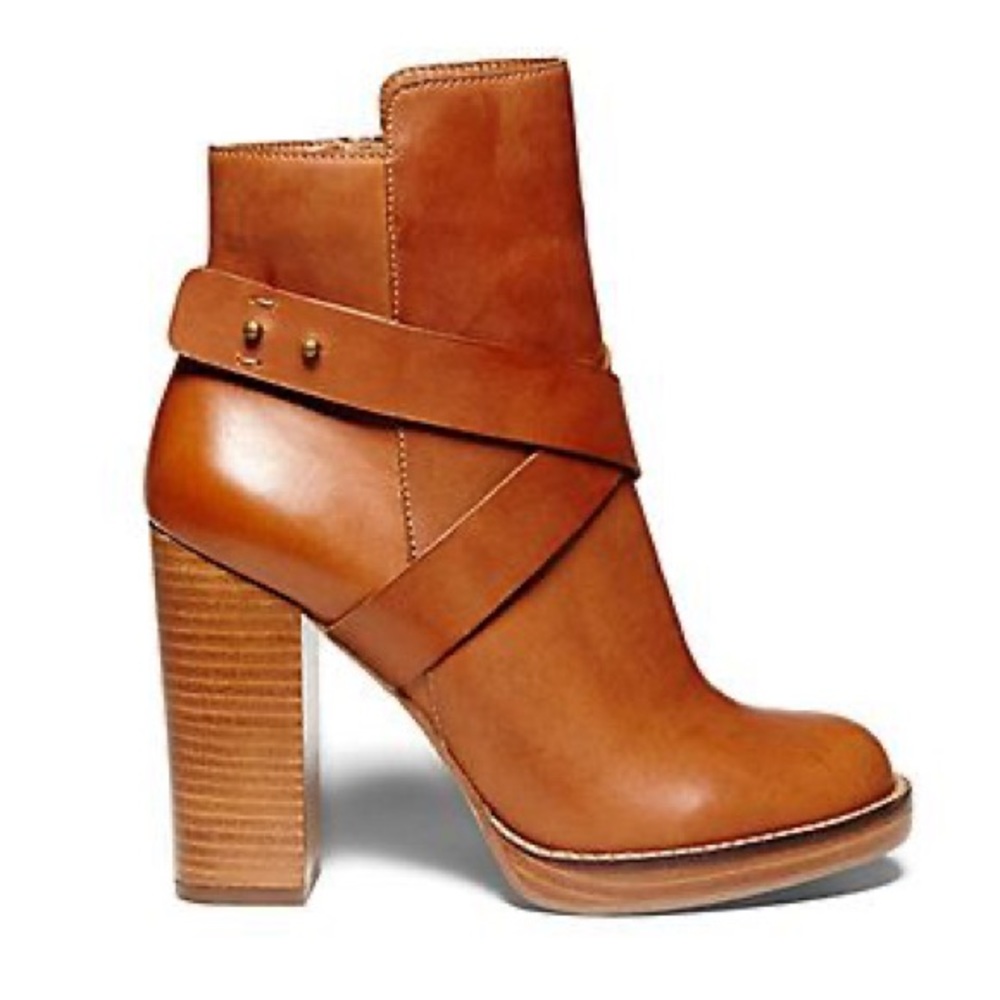 Steve Madden Sizzzlee Brown Leather Boots size 9